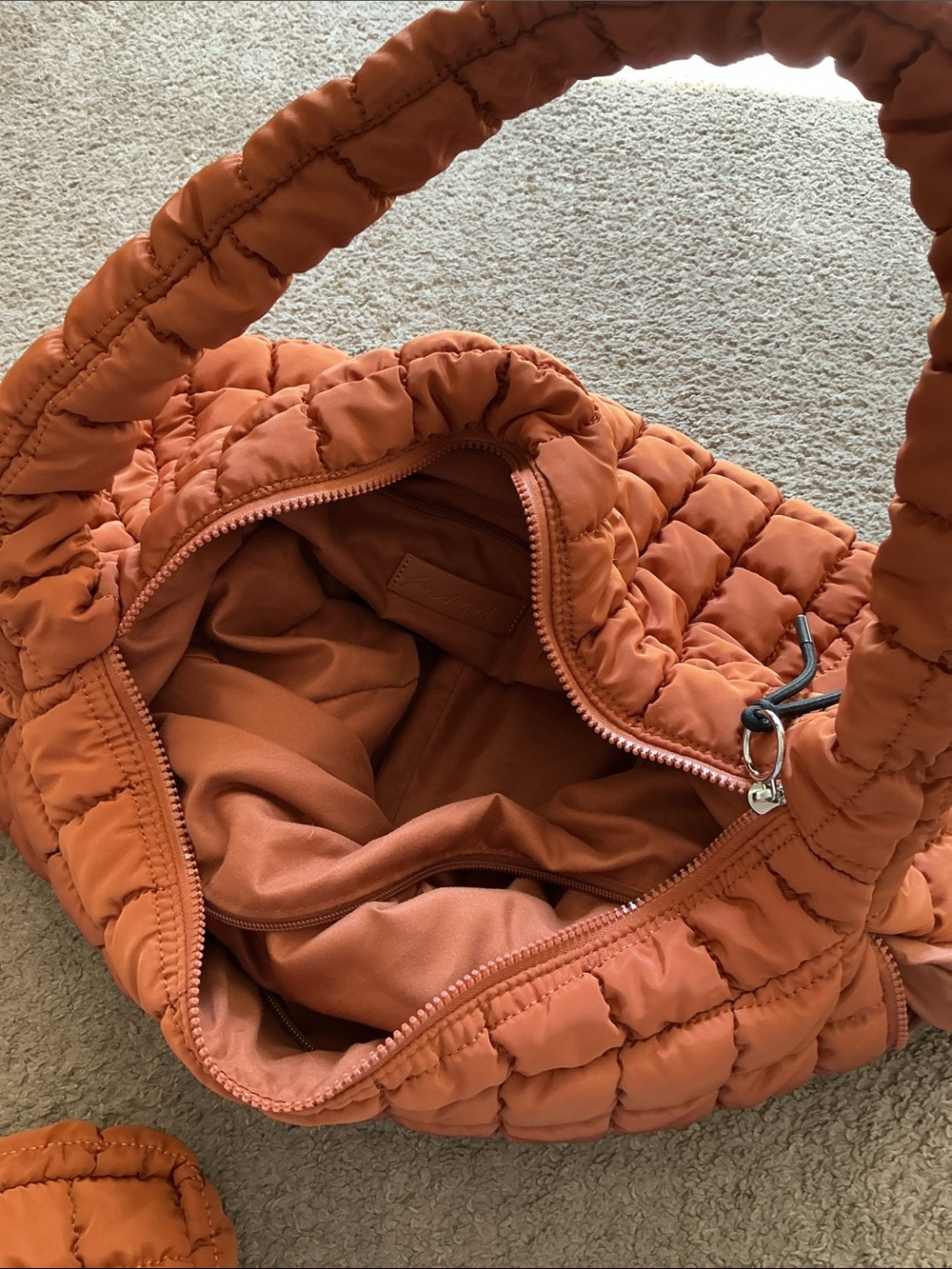 Free peopleQuilted Puffer Shoulder Bag and pouch set in Rust - Picture 3 of 5